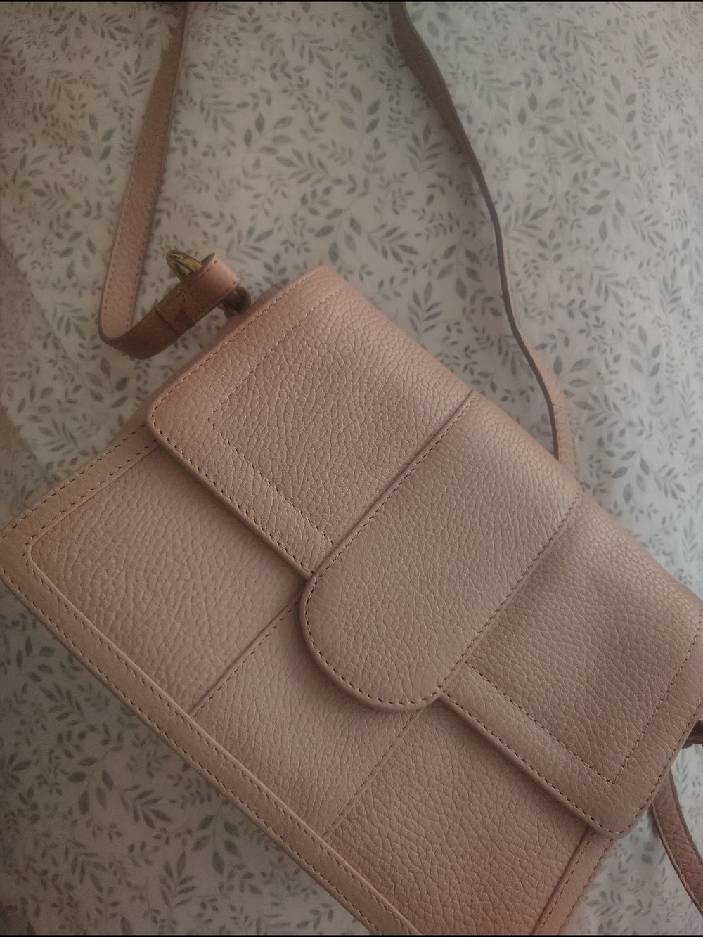 Classic Corder London Crossbody Bag in Blush